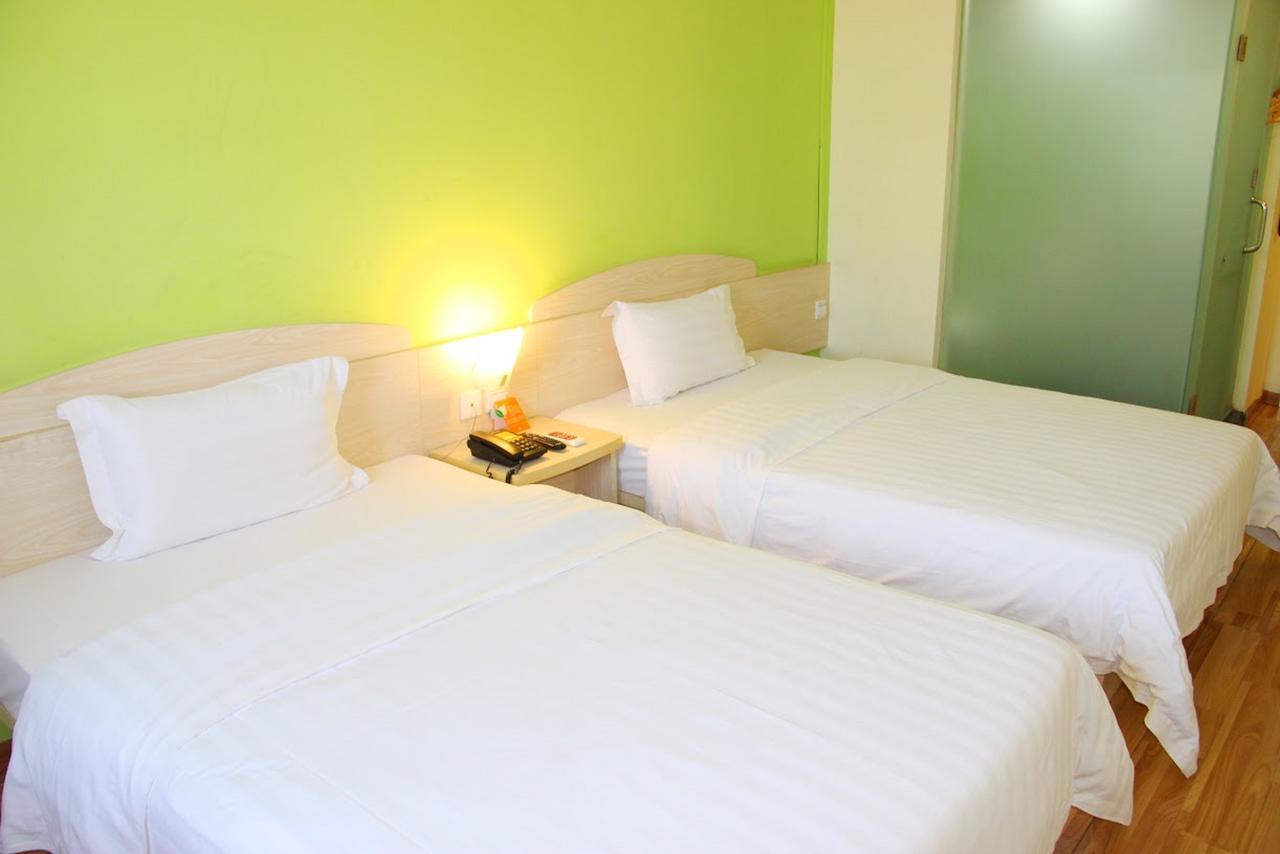 7Days Inn Huludao Xingcheng Hot Spring Street Exterior foto